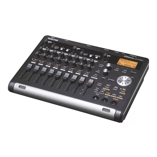 Tascam DP-03SD 8-и канальная портастудия с записью на SD/SDHC